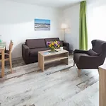 Christina Apartament *