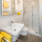Christina Apartament *