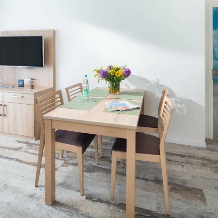 Christina Apartment *